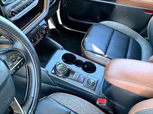 Used 2024 Ford Bronco Sport Outer Banks AWD/4WD image 18