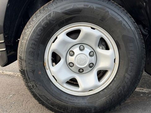 Certified 2023 Toyota Tacoma SR image 11