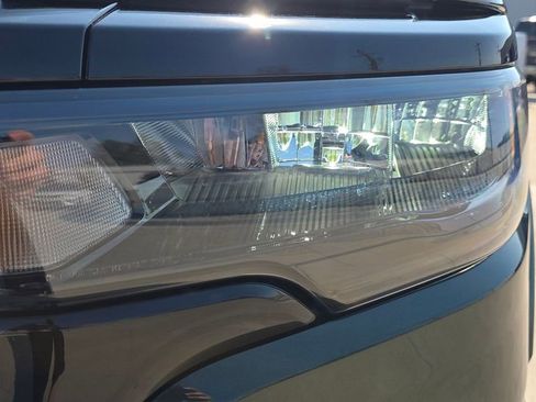 New 2026 RAM 1500 4x4 Crew Cab image 10