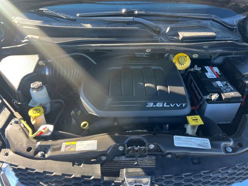 Used 2017 Dodge Grand Caravan SE w/ Power Window Group image 21