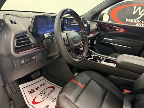 New 2026 Chevrolet Traverse RS image 13