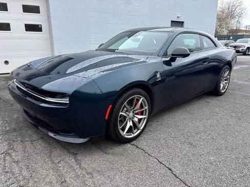 Used 2024 Dodge Charger Scat Pack w/ Plus Group image 3