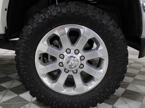 Used 2020 RAM 2500 Laramie image 36