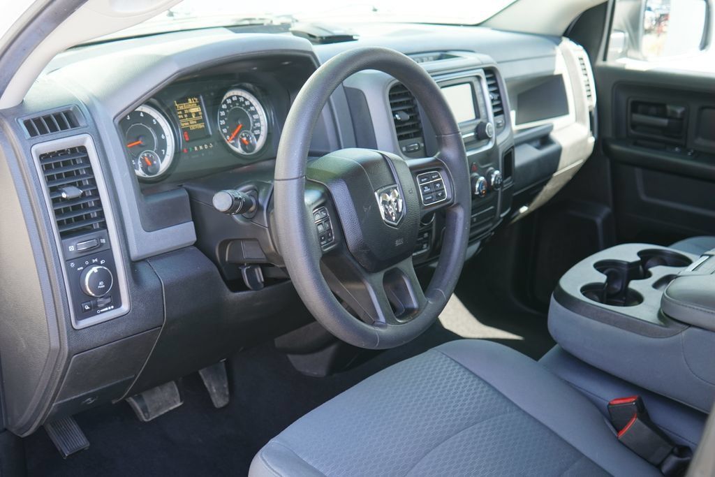 Used 2018 RAM 1500 Express w/ Express Value Package AWD/4WD image 12