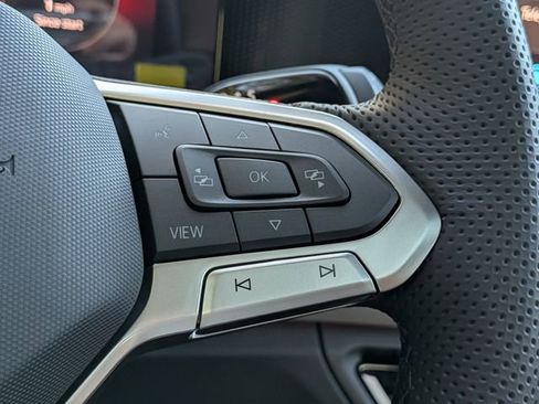 New 2026 Volkswagen Tiguan SE R-Line image 30