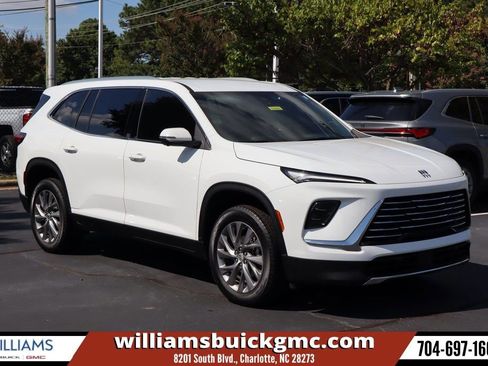 New 2025 Buick Enclave Preferred FWD image 1