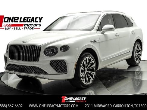 Used 2024 Bentley Bentayga AWD/4WD image 1