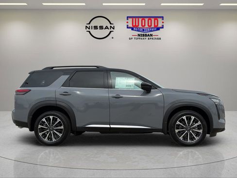 New 2026 Nissan Pathfinder Platinum AWD/4WD image 2