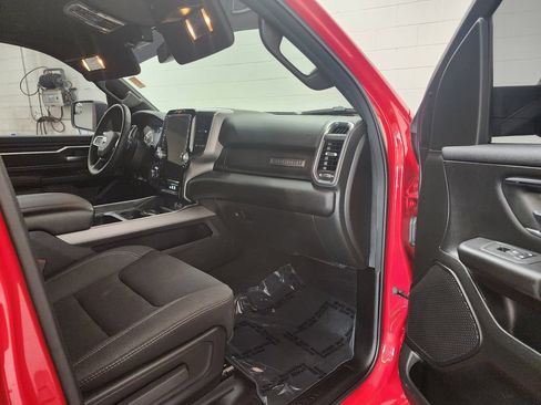 Used 2025 RAM 1500 Big Horn AWD/4WD image 34