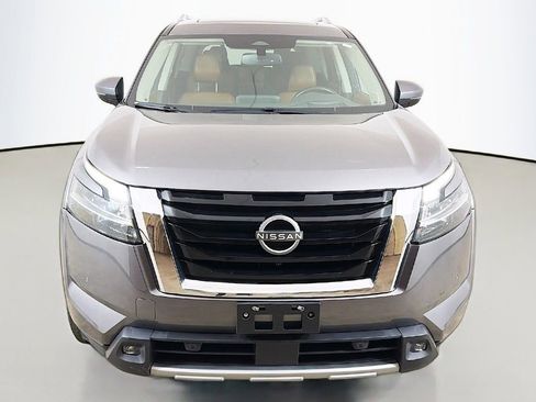 Used 2022 Nissan Pathfinder Platinum w/ Cargo Package image 15