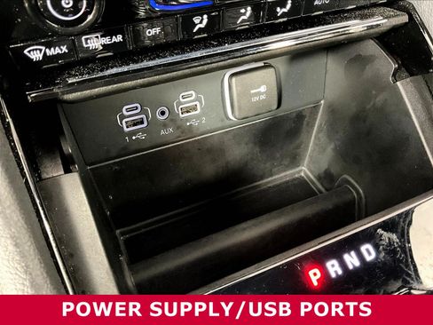 Used 2024 Jeep Grand Cherokee L Overland w/ Rear Seat Video Group I AWD/4WD image 15