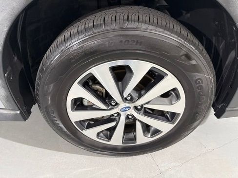 Used 2020 Subaru Outback Premium AWD/4WD image 17