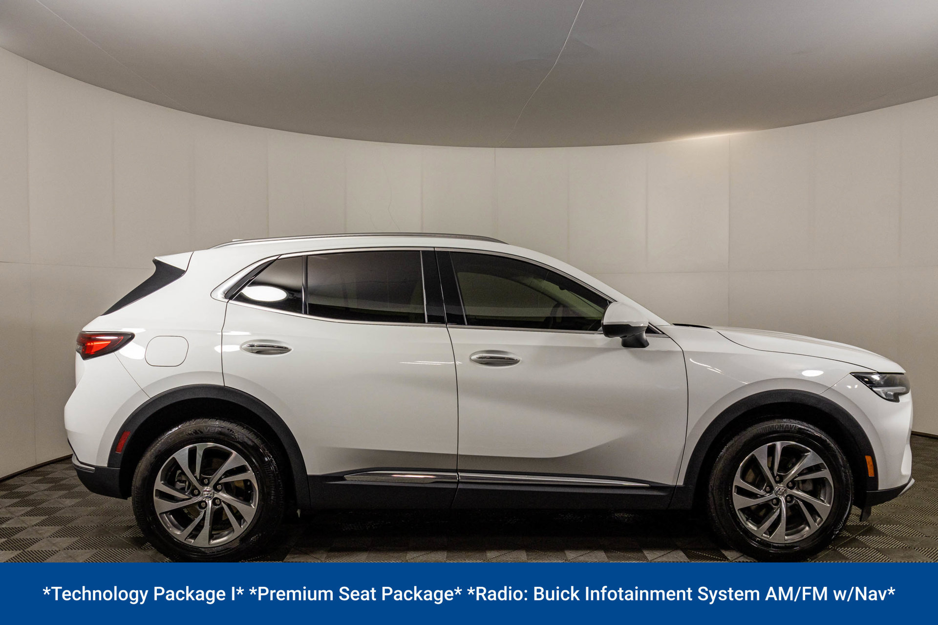 Used 2022 Buick Envision Essence w/ Technology Package I FWD image 15