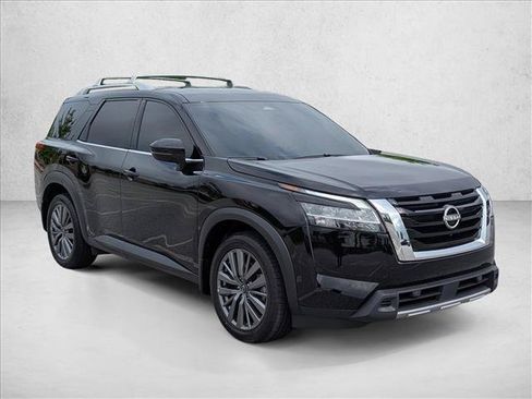 Used 2025 Nissan Pathfinder SL w/ SL Premium Package AWD/4WD image 3