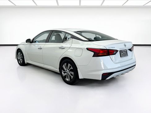 Used 2021 Nissan Altima 2.5 S w/ Driver Assist Package FWD image 6