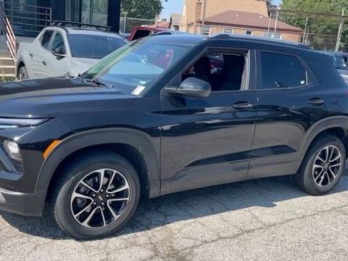 Used 2025 Chevrolet TrailBlazer LT image 24