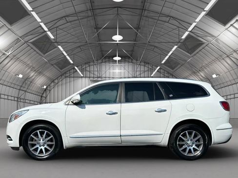 Used 2017 Buick Enclave Convenience image 2