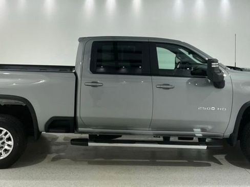 Used 2025 Chevrolet Silverado 2500 LT w/ Convenience Package AWD/4WD image 6