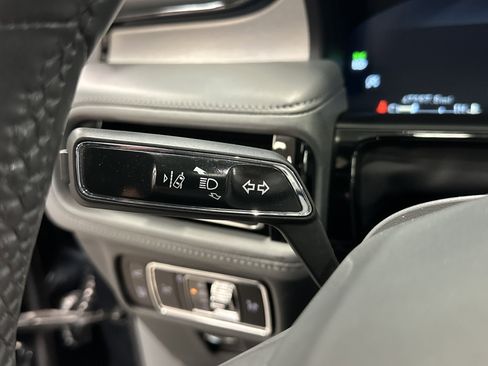 Used 2022 Lincoln Nautilus Reserve w/ Luxury Package image 36