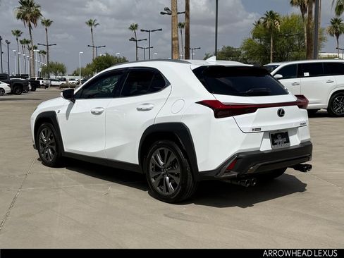 Used 2019 Lexus UX 200 F Sport FWD image 4