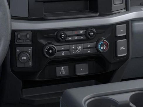 New 2026 Ford F250 XLT AWD/4WD image 15