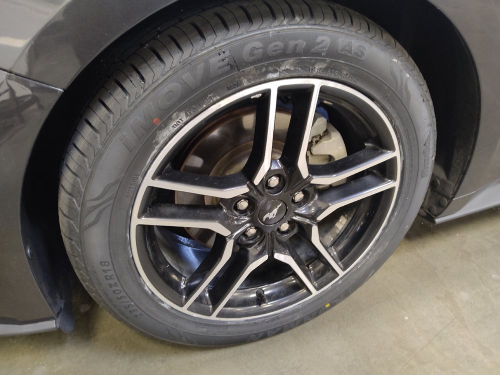 Used 2022 Ford Mustang Premium RWD image 31
