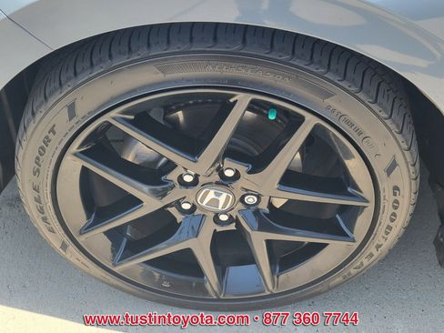 Used 2022 Honda Civic Sport image 9