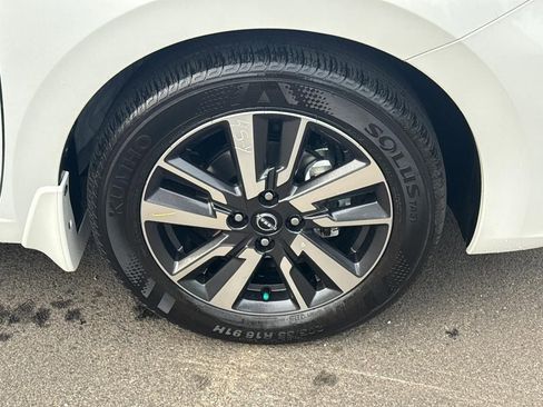 New 2025 Nissan Versa SV image 9