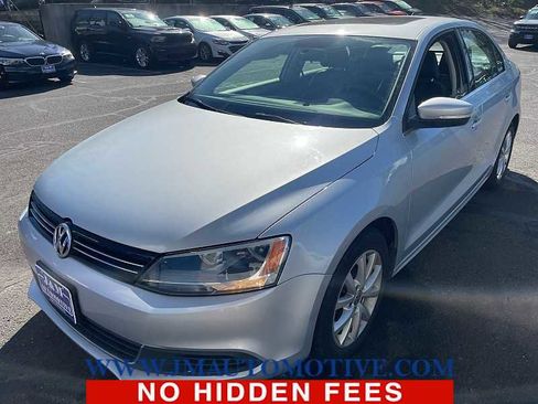 Used 2014 Volkswagen Jetta SE FWD image 1