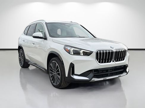 New 2026 BMW X1 xDrive28i w/ Technology Package AWD/4WD image 1