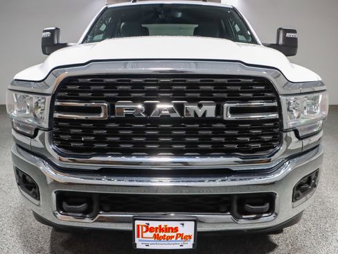 Used 2023 RAM 2500 Big Horn w/ Level 1 Equipment Group image 4