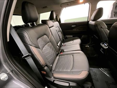 New 2025 Nissan Pathfinder Platinum w/ Cargo Package image 33