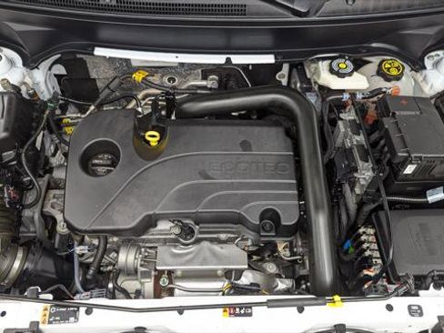 Used 2023 GMC Terrain SLT image 31