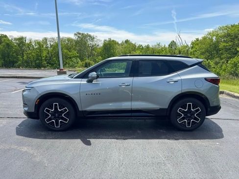 Used 2023 Chevrolet Blazer RS w/ Driver Confidence II Package AWD/4WD image 6