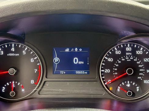 Used 2018 Kia Optima S FWD image 14