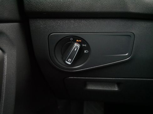 Certified 2023 Volkswagen Tiguan SE image 26