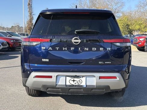 Used 2022 Nissan Pathfinder SL image 5