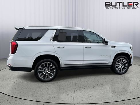 Used 2025 GMC Yukon Denali w/ Sun & Power Step Package RWD image 7