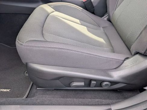 Used 2024 Subaru Crosstrek 2.0i Premium image 28