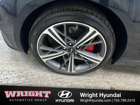 Certified 2025 Genesis G70 2.5T w/ Sport Prestige Package image 8