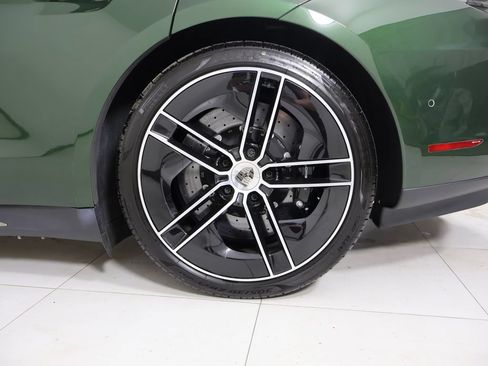 Certified 2025 Porsche Taycan Turbo AWD/4WD image 31