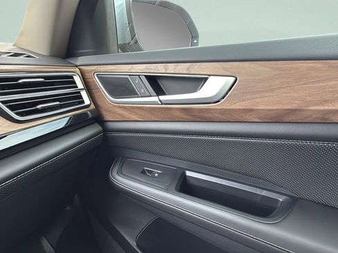 New 2026 Volkswagen Atlas SE image 23