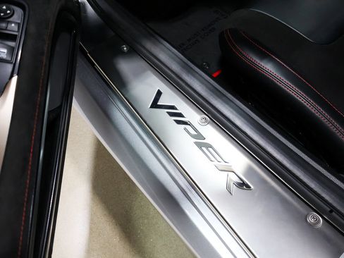 Used 2017 Dodge Viper ACR w/ Extreme Aero Package RWD image 83
