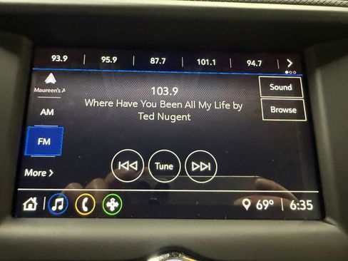 Used 2021 Chevrolet TrailBlazer LT FWD image 35