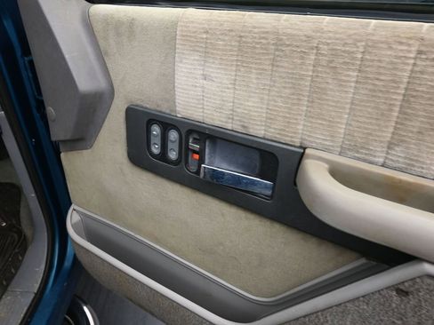 Used 1992 Chevrolet Silverado 1500 Base image 13