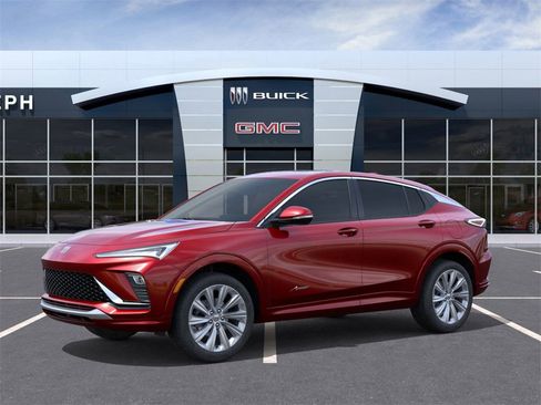 New 2026 Buick Envista Avenir image 2