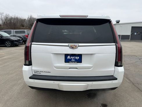 Used 2018 Cadillac Escalade Premium Luxury image 43