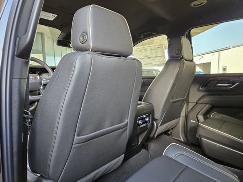 New 2026 GMC Yukon Elevation image 24