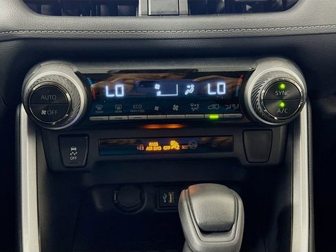 Used 2025 Toyota RAV4 XLE image 16