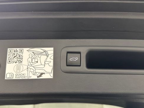 Certified 2024 Toyota Highlander XLE AWD/4WD image 26